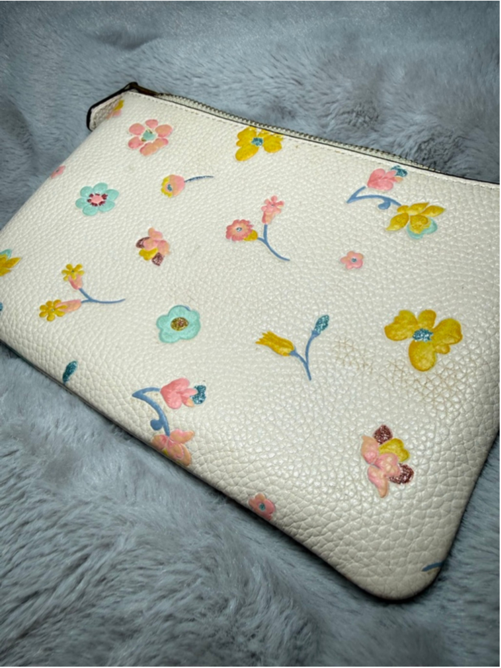Women's Coach Off-White Floral Print Leather Wristlet (no strap) - Picture 5 of 8